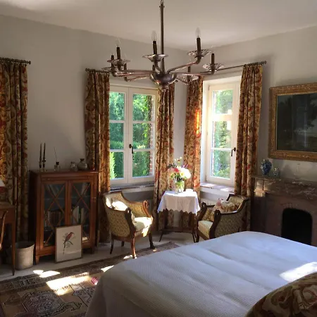 Le Bocage Fleuri 3* מונס