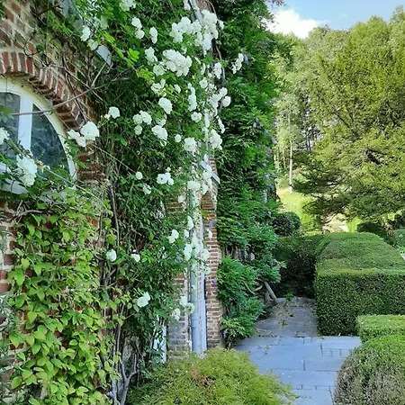 Le Bocage Fleuri Μον